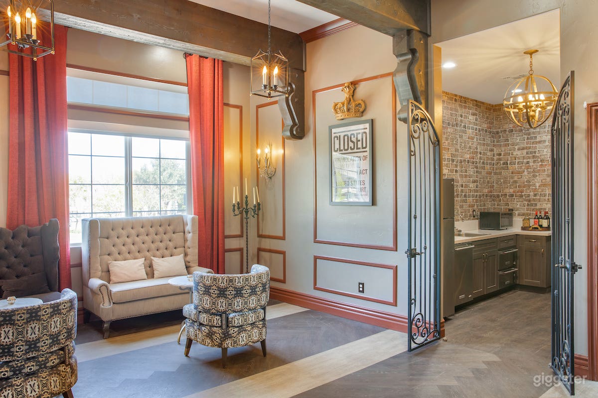  SpeakEasy Lounge in Santa Clara Photo 4