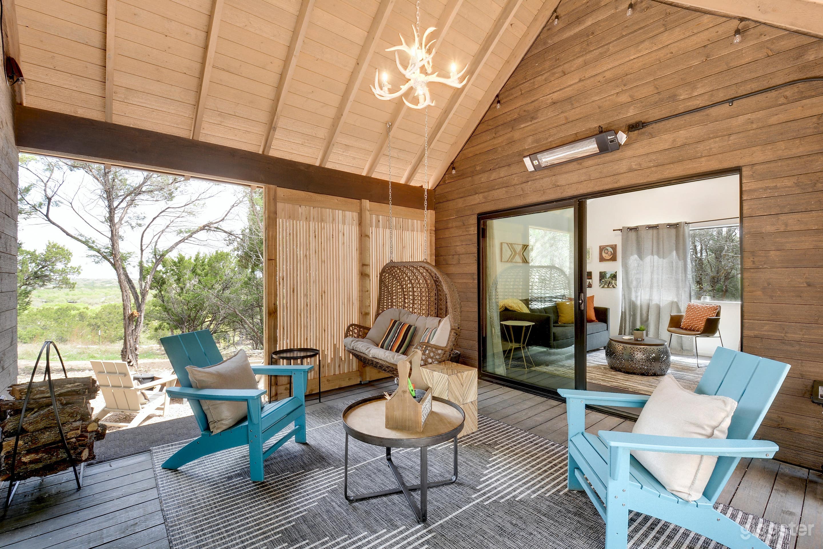 Breezeway Cabin in Dripping Springs Photo 1