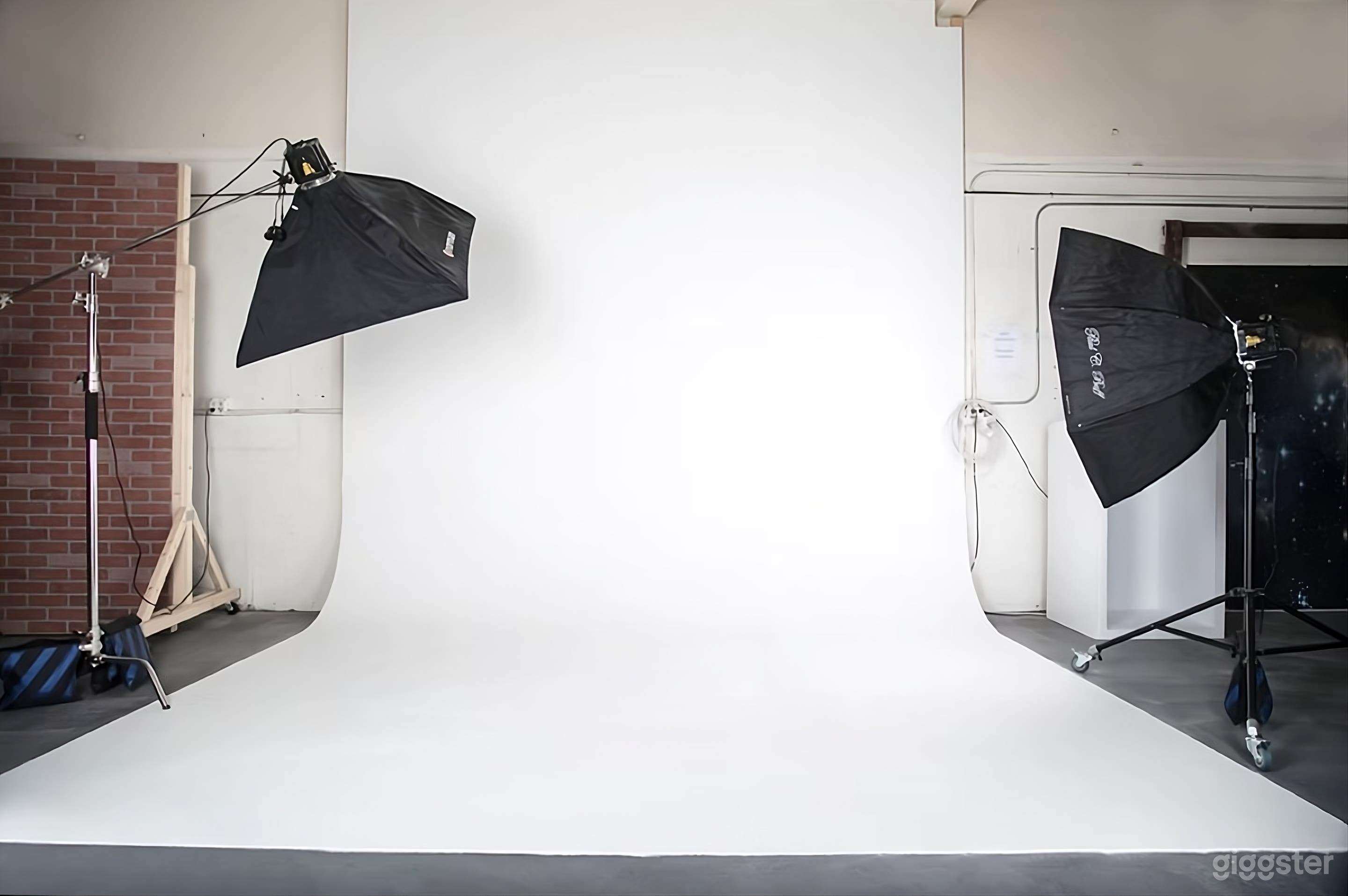 San Diego area photography/video rental studio  Photo 2