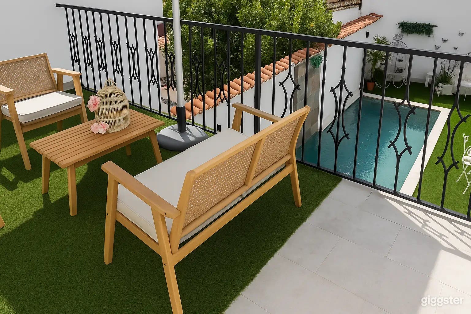 Acogedora piscina exterior en un hotel boutique del siglo XIX Foto 4