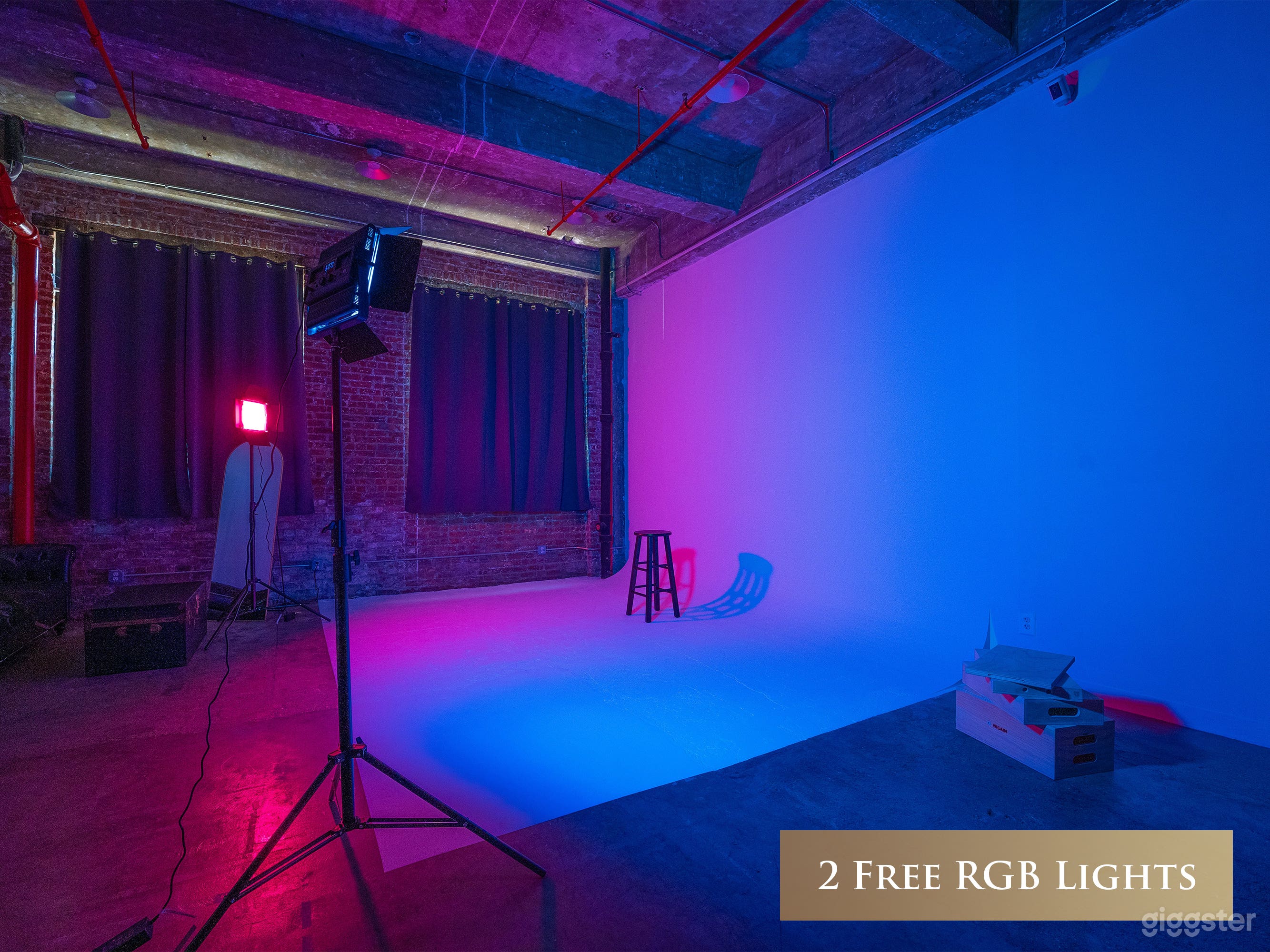 1555: Manhattan Natural Light Cyc Wall Studio w/ FREE LIGHTS Photo 4