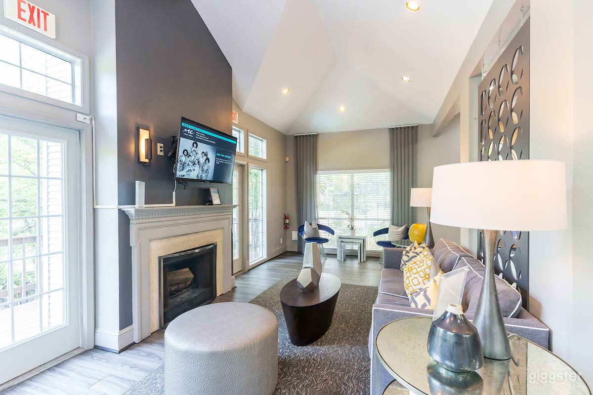 Comfy Clubhouse in Woodbridge Photo 1