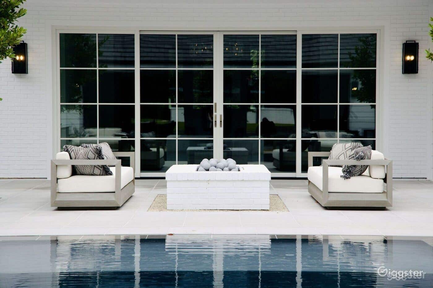 Huge and Astonishing Pool in Hidden Hills Photo 2