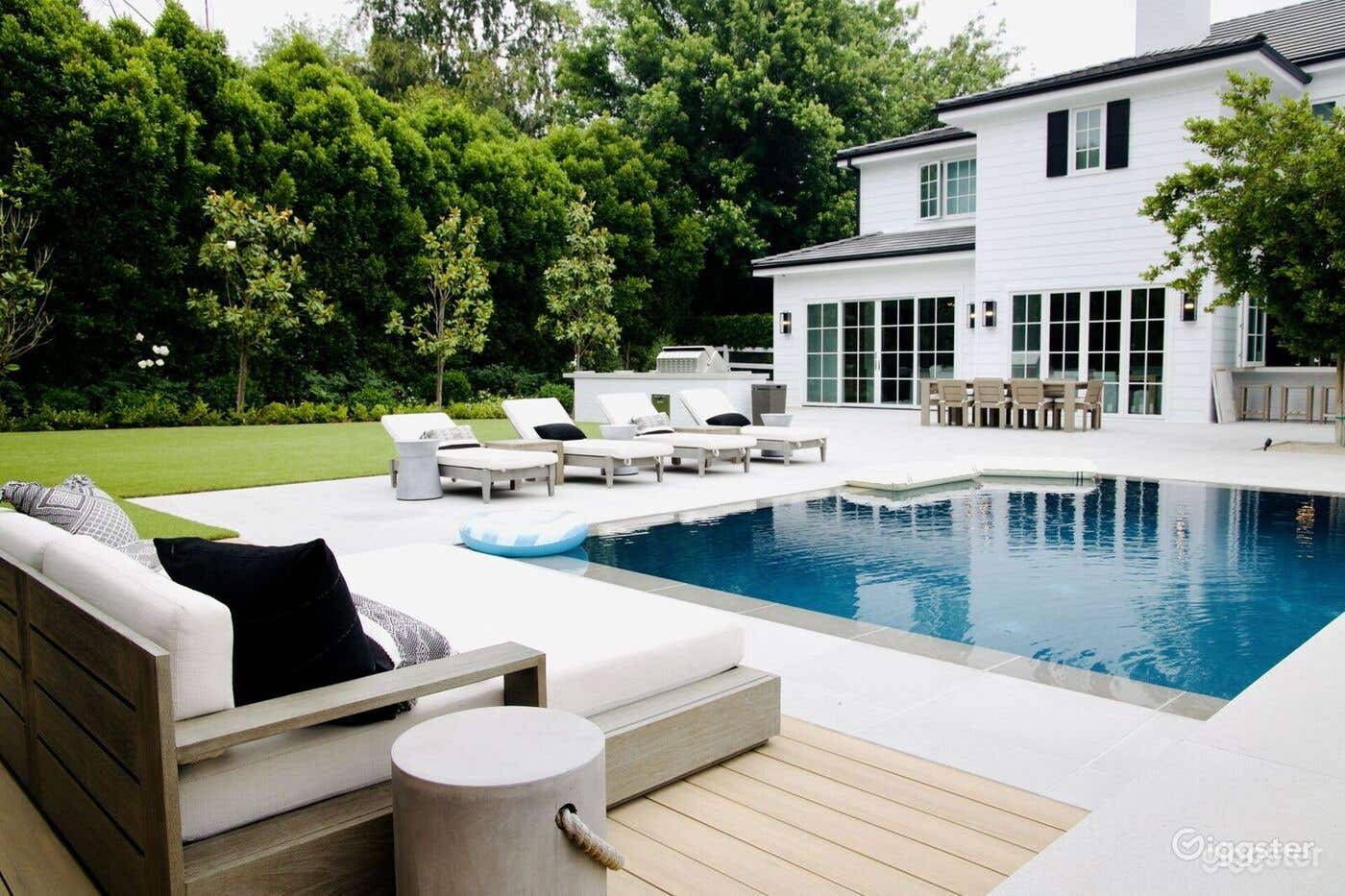 Huge and Astonishing Pool in Hidden Hills Photo 3