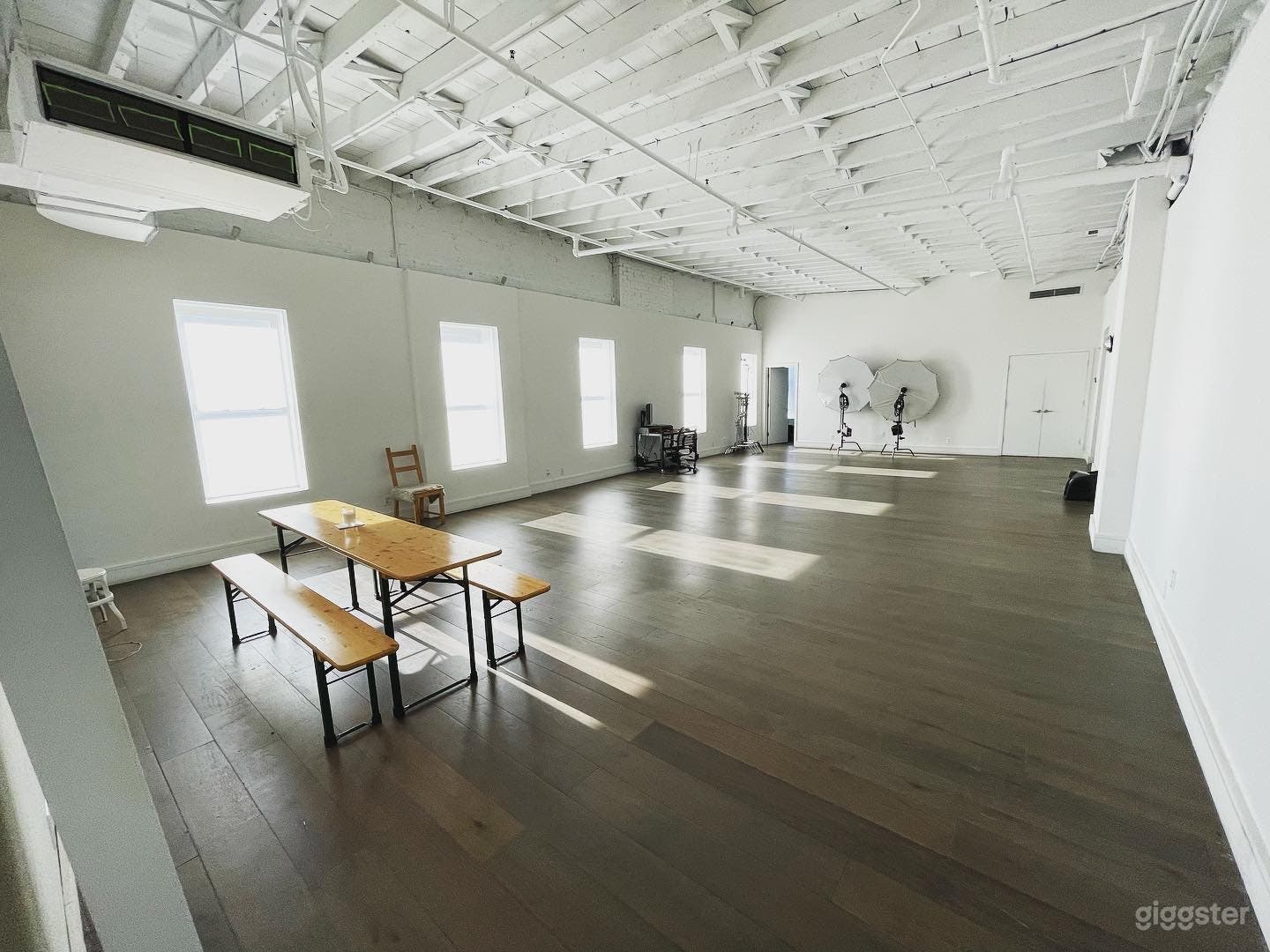 Classic Greenpoint Artist Loft Photo 2