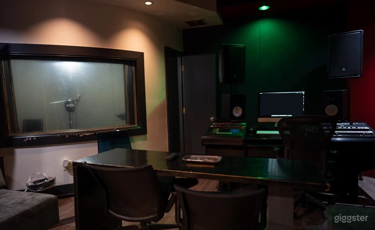 The Street Room Photo 4