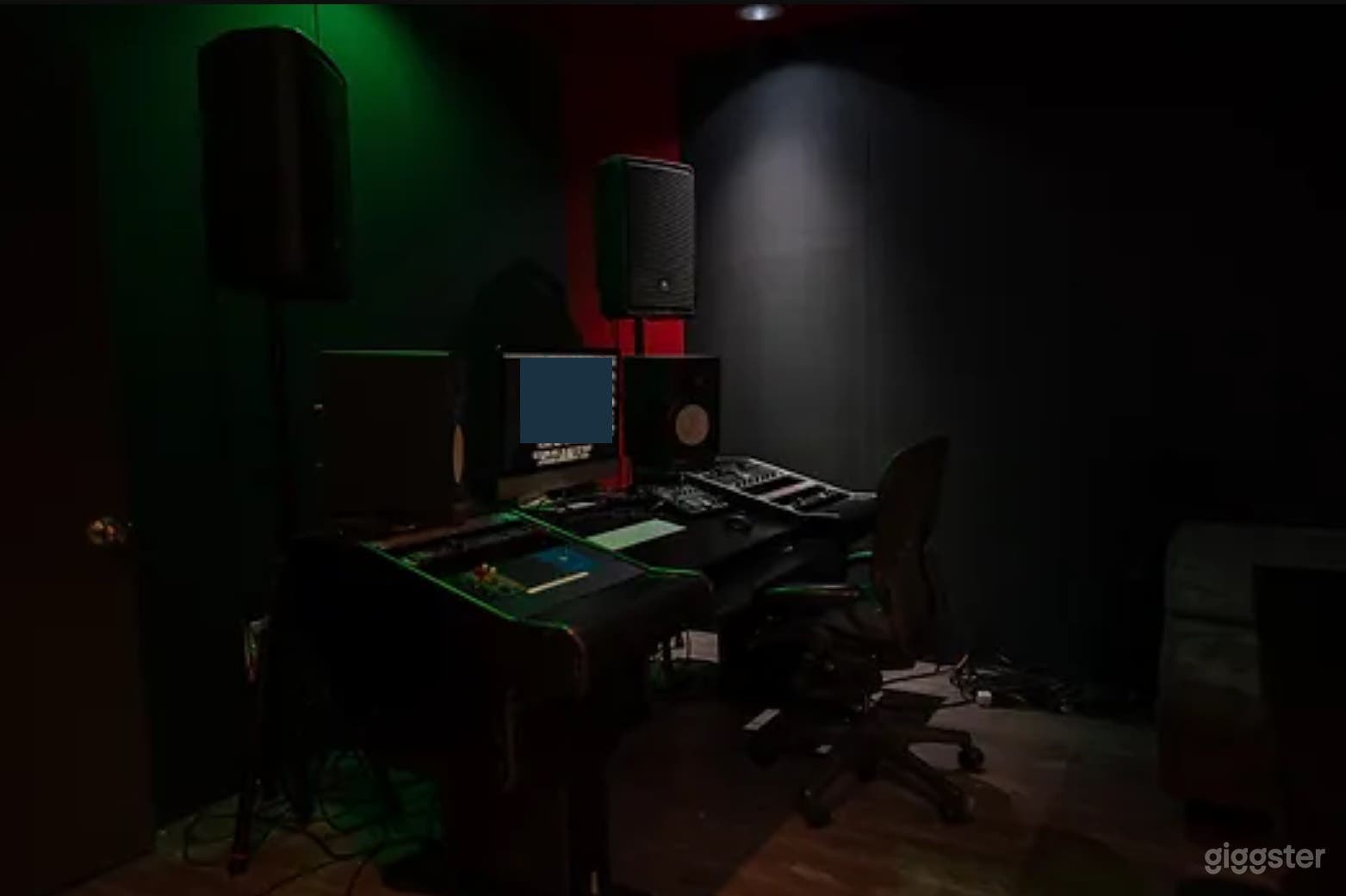 The Street Room Photo 2