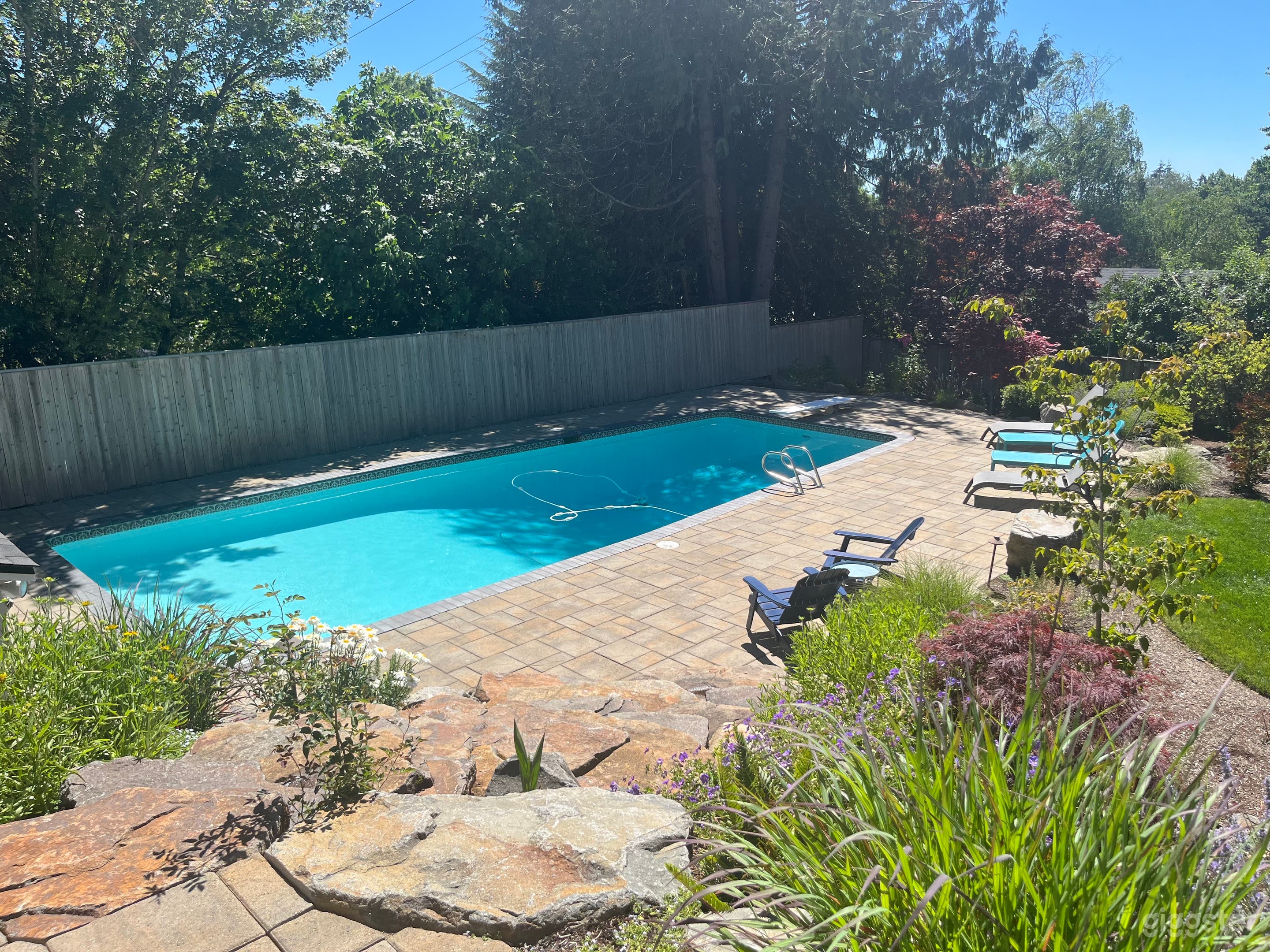 Private Pool Garden Escape Photo 2