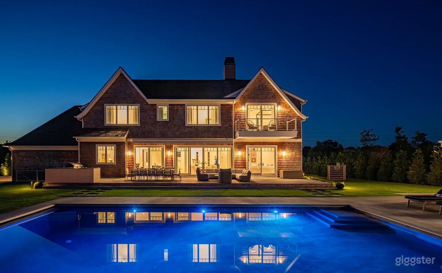 Resort-Style Luxurious Pool  Photo 1