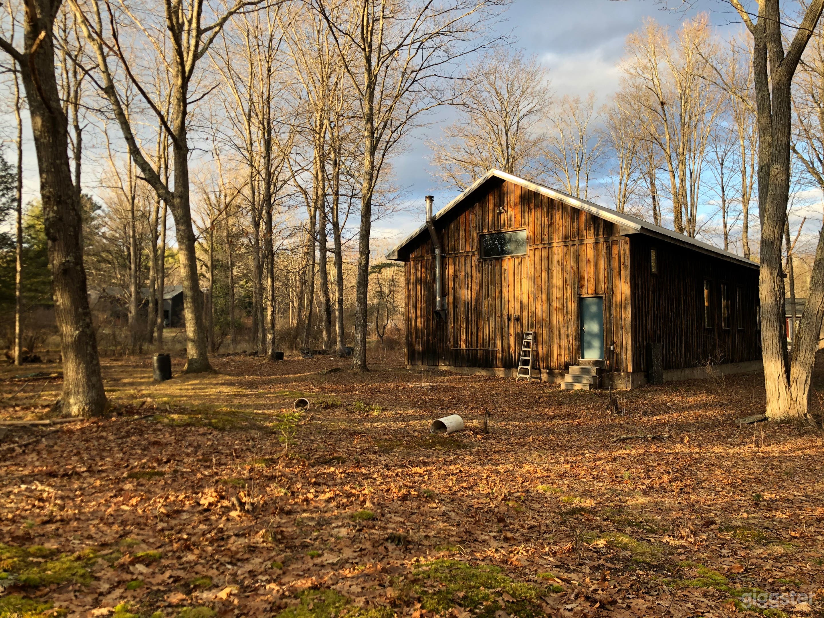 studio workshop 2 acres from house