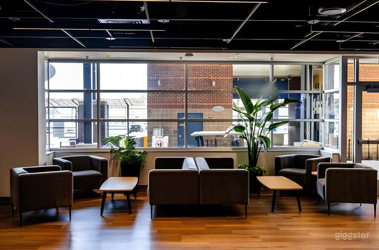  Sleek & Modern Event Space 