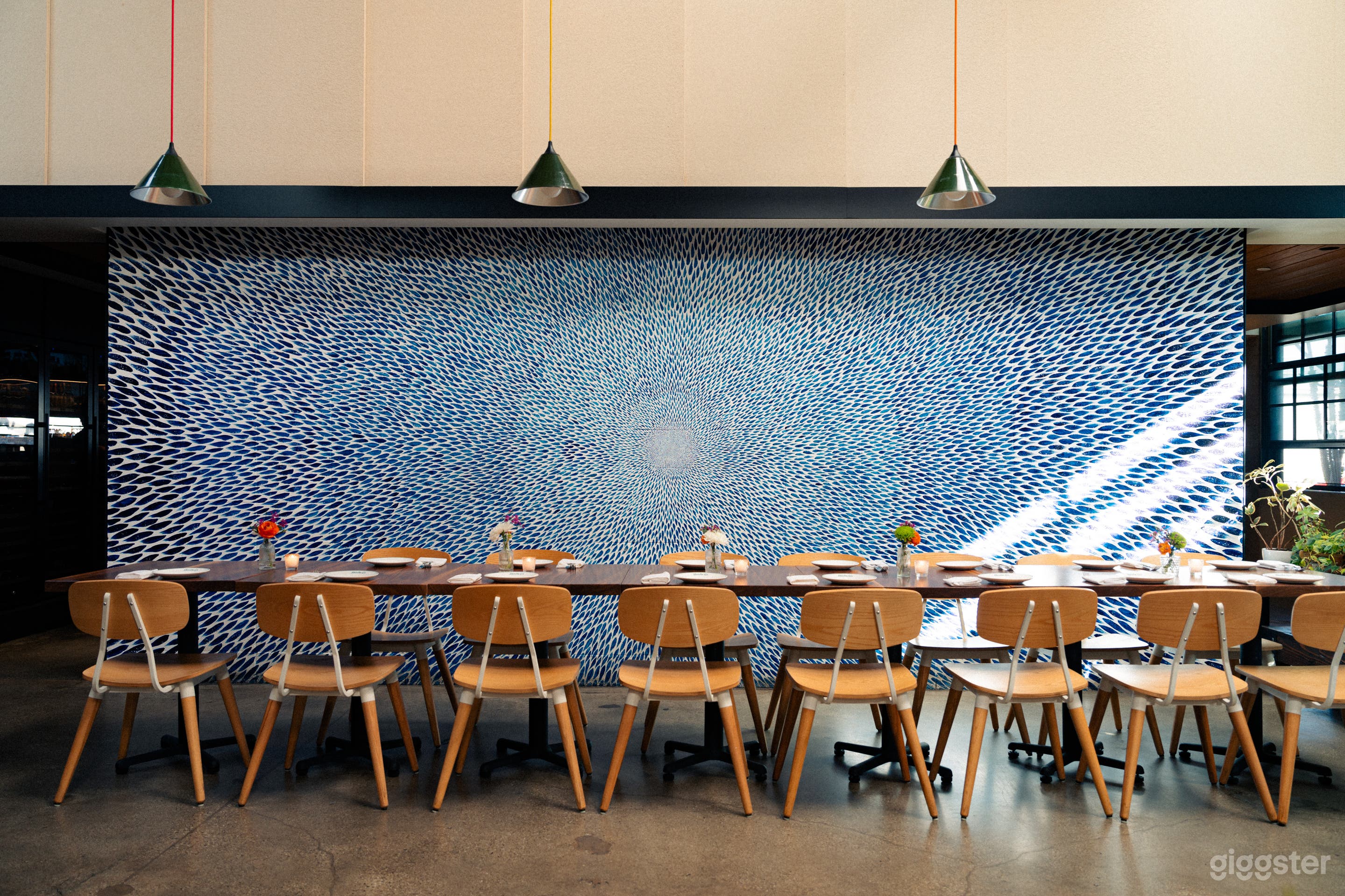 Expansive, multi use restaurant Photo 4