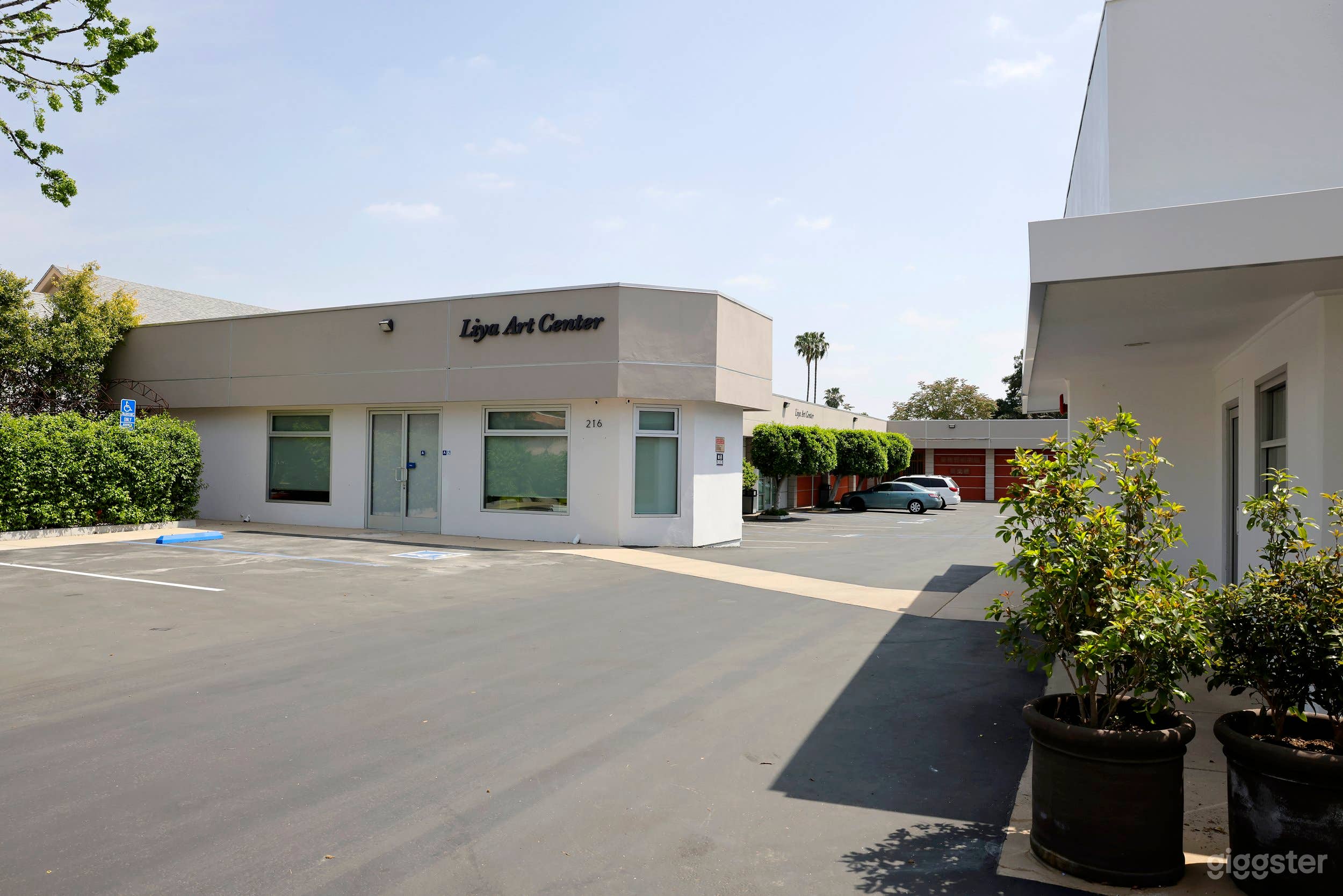 Studio B – Maple Floor with Mirrors Photo 2