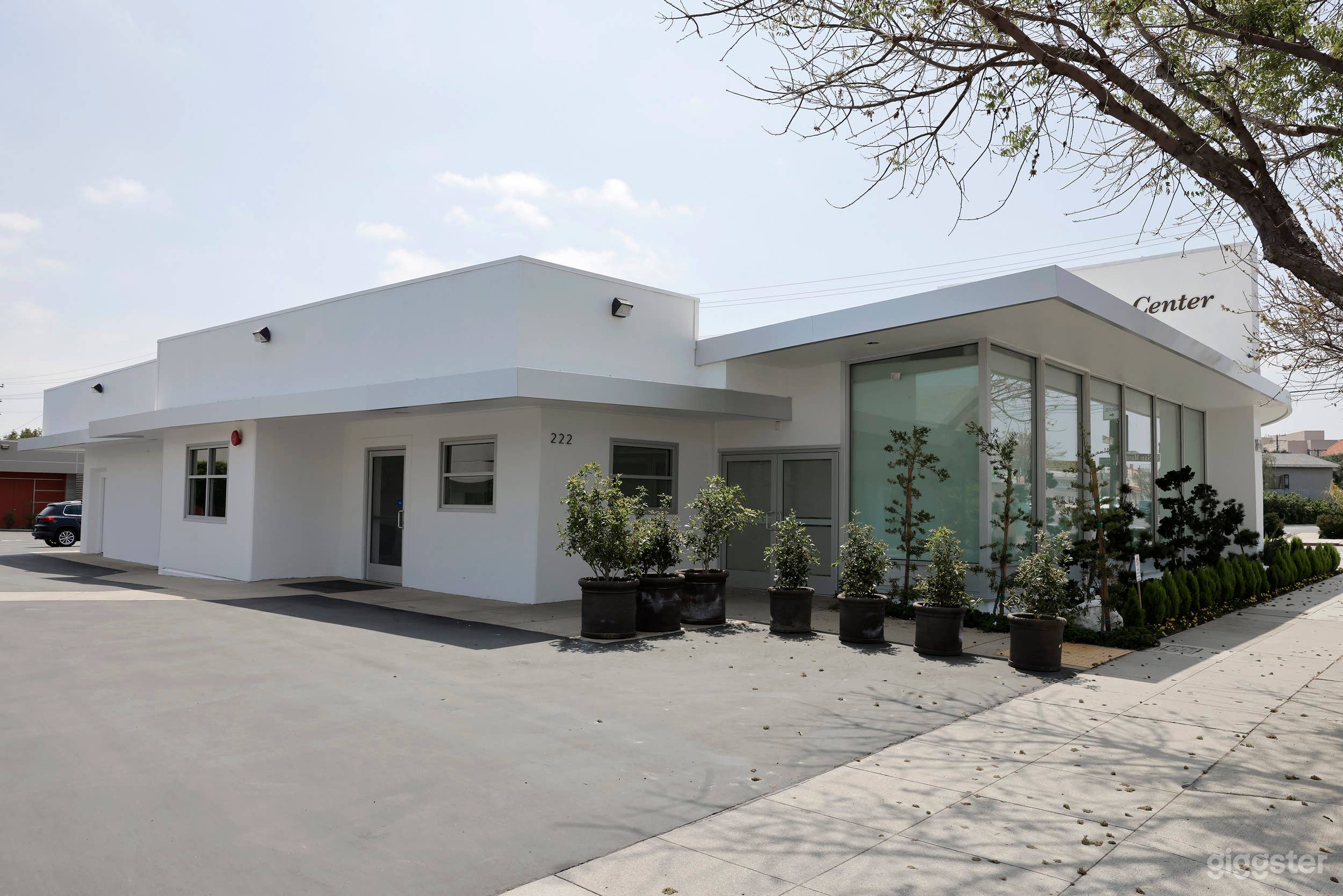 Studio B – Maple Floor with Mirrors Photo 4
