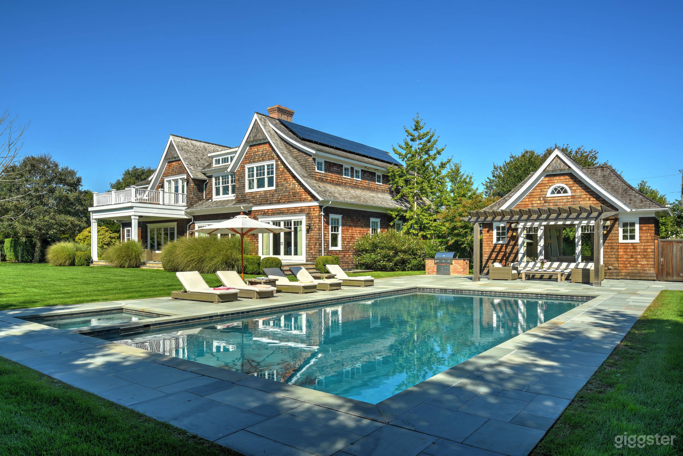 Overlooking the vineyards of Bridgehampton Photo 1