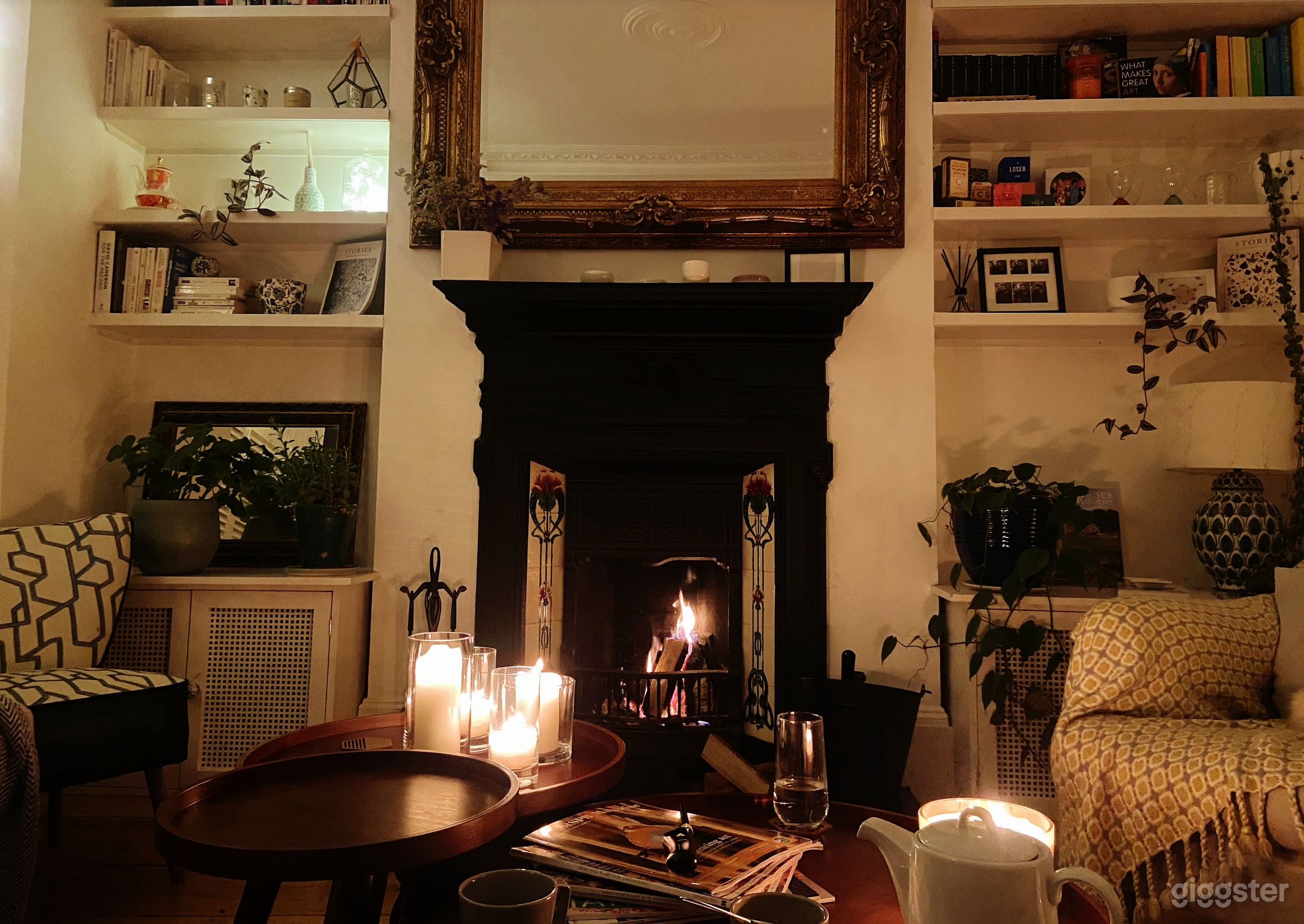 Main lounge with working fireplace
