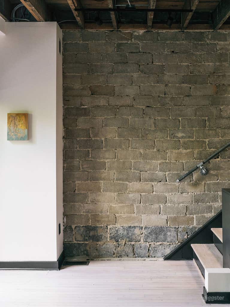  Bright Curated Indoor/Outdoor Event Space & Studio 