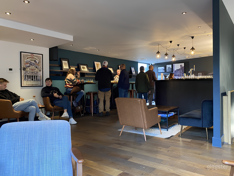  Cozy and Chill Bar 