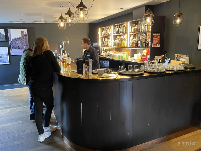  Cozy and Chill Bar 