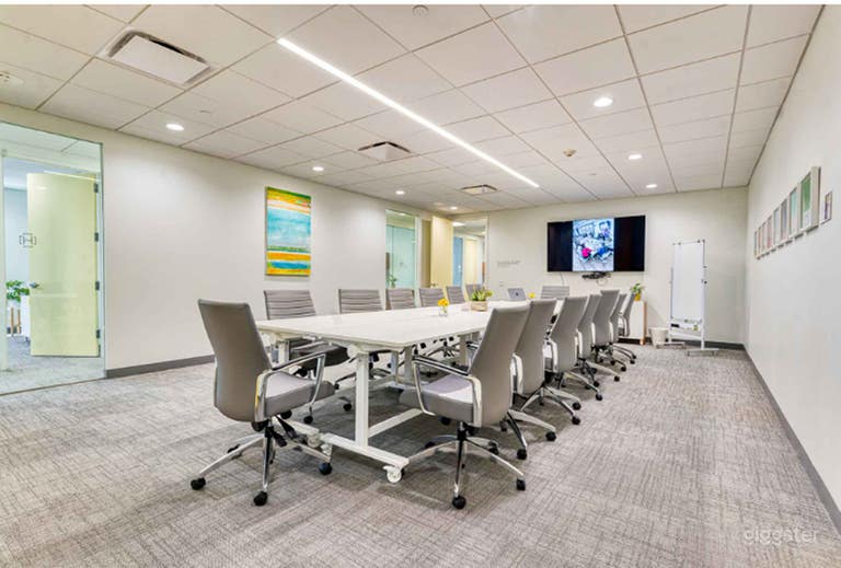  Salle Tod’s Point – Grand espace de conférence flexible chez HAYVN 