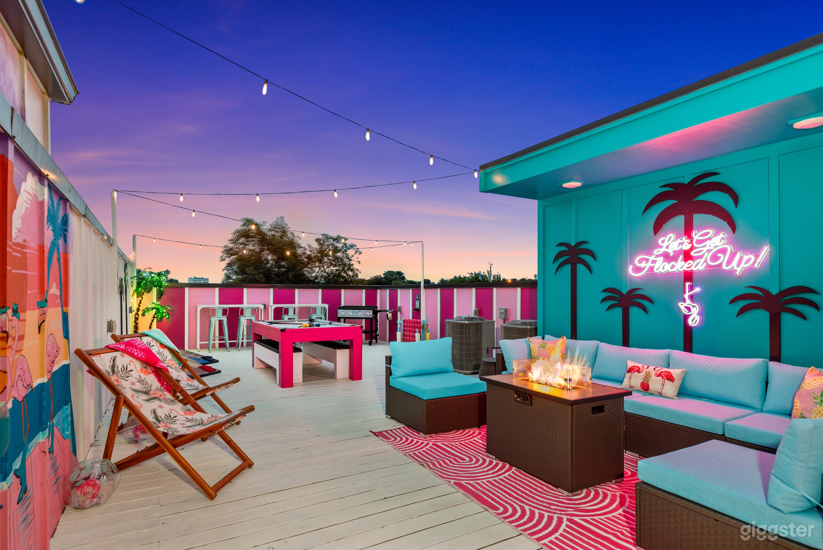 Flamazing! Ultimate Flamingle House!! Photo 1