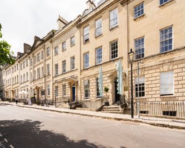  Stylish Georgian townhouse office/co-working space 