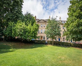  Stylish Georgian townhouse office/co-working space 