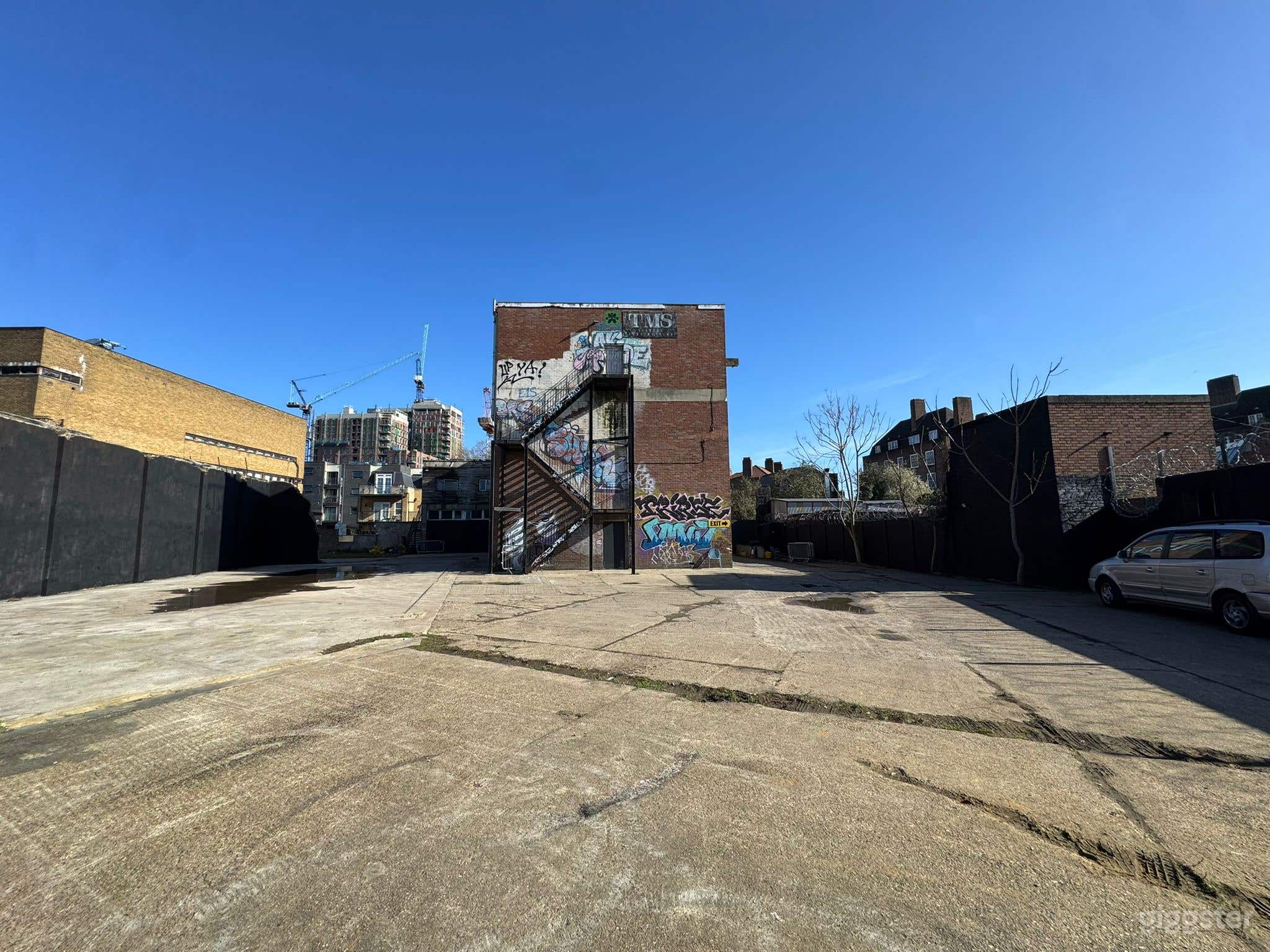 South East Industrial Large Warehouse Photo 3