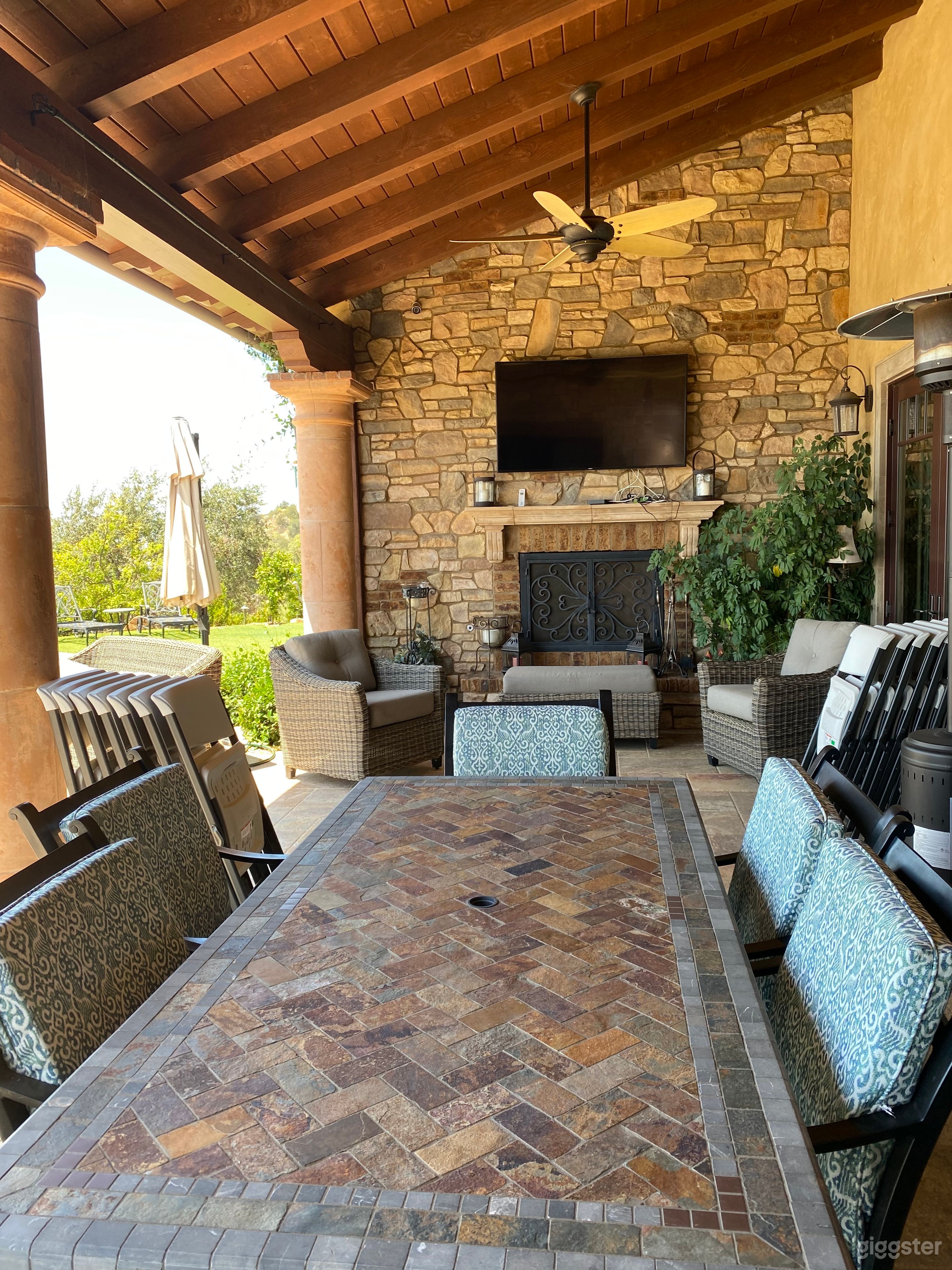 Beautiful Italian Tuscan estate Valley center ca Photo 4