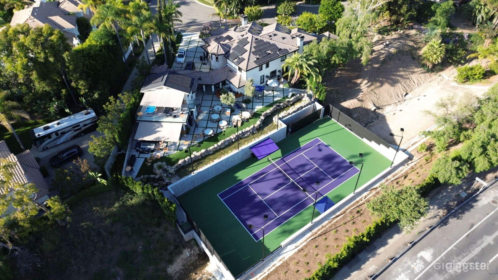 Extraordinary Tennis Court as Part of Orange County Estate Photo 1