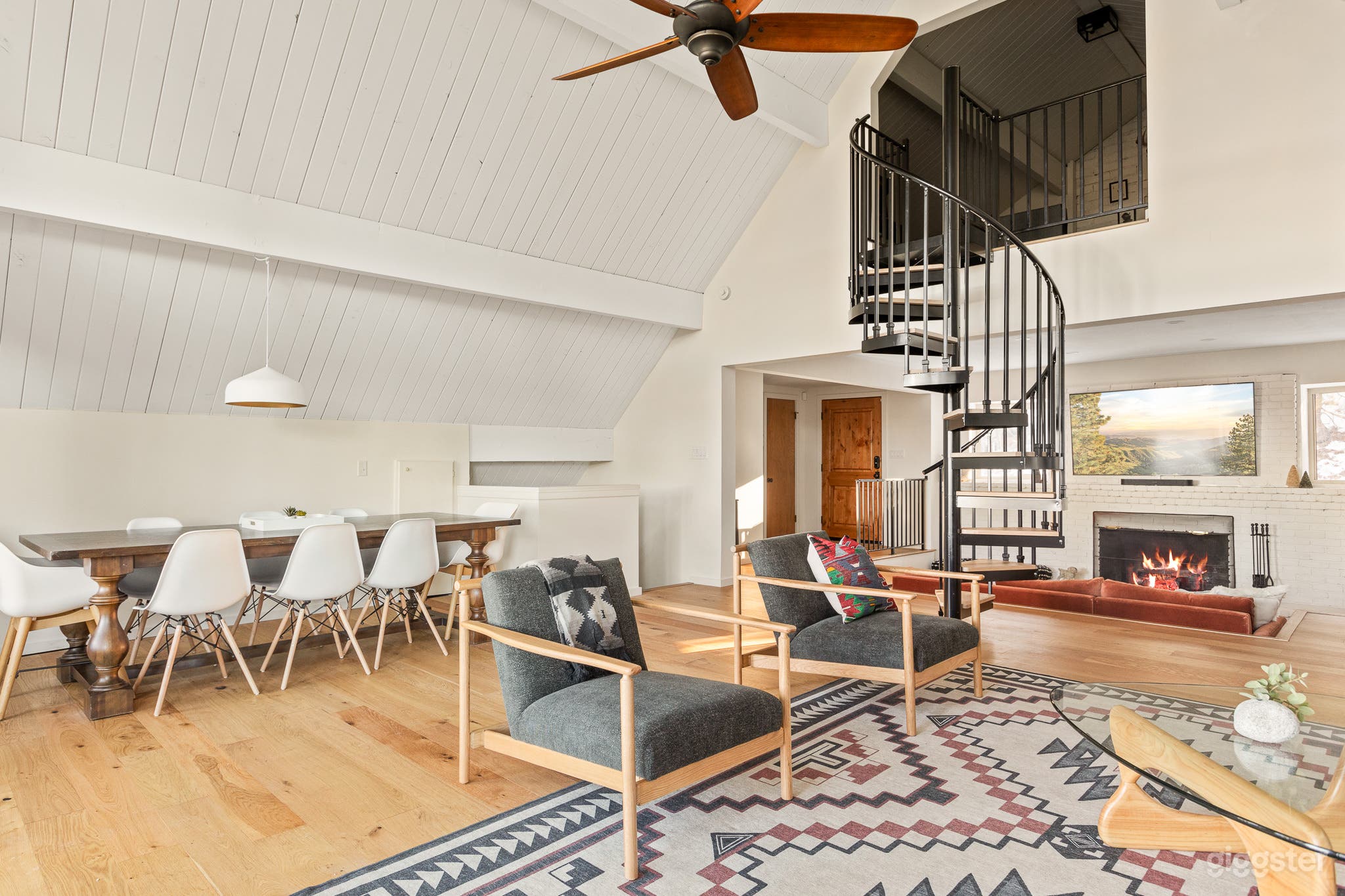 Remodeled A-frame Cabin, a mid-century Gem! Photo 3