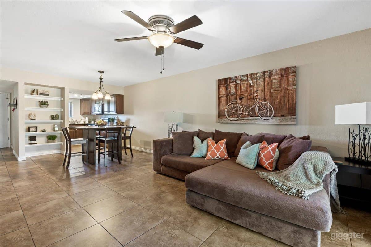 Clean and Comfy Condo in Paradise Valley Photo 1