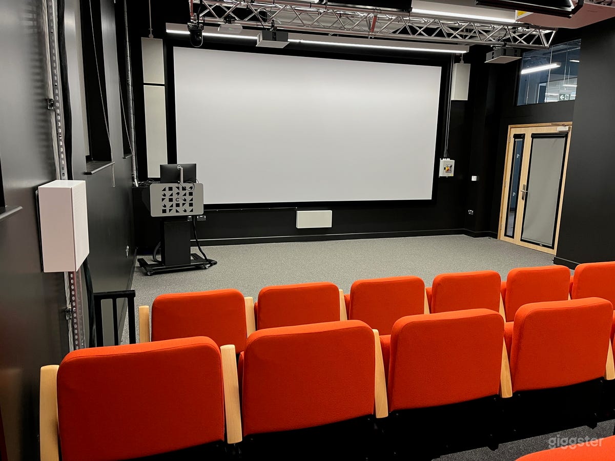 Lecture Theatre - Soho Photo 3