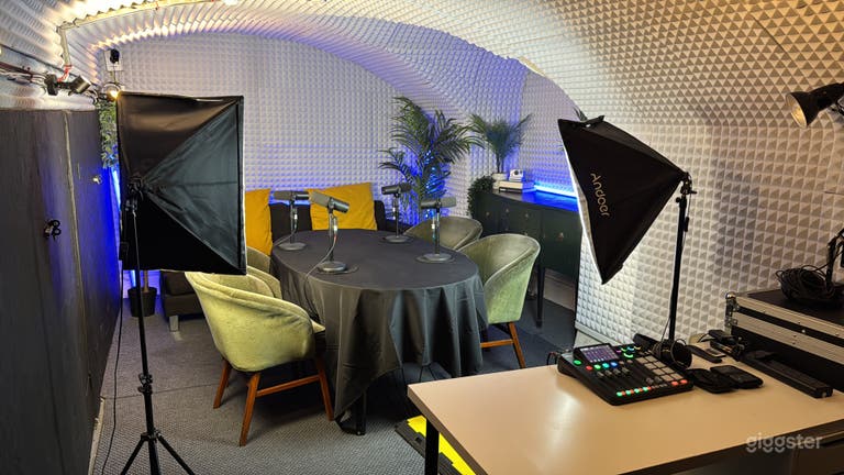  Studio Podcast Seminterrato Completamente Insonorizzato 