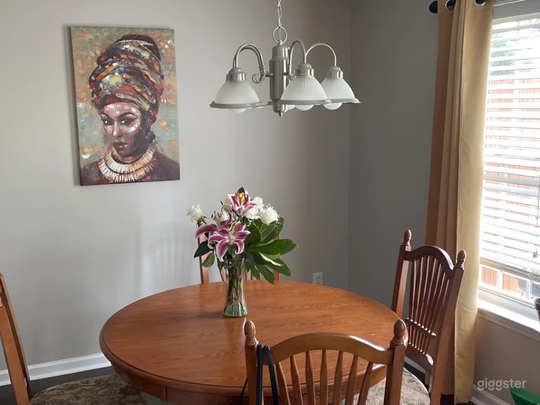  Vibrant & Colorful Townhouse in Raleigh 