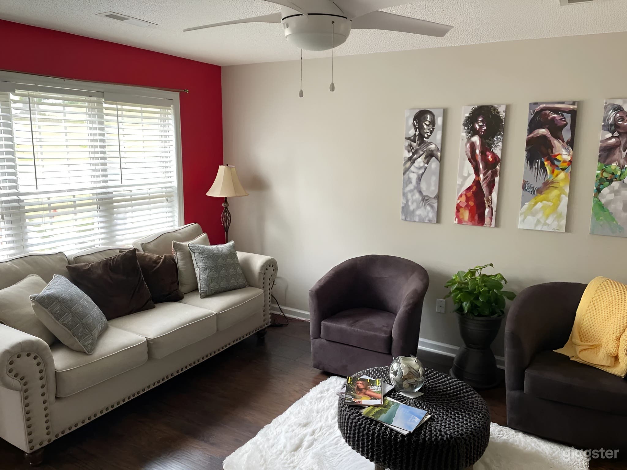 Vibrant & Colorful Townhouse in Raleigh Photo 4