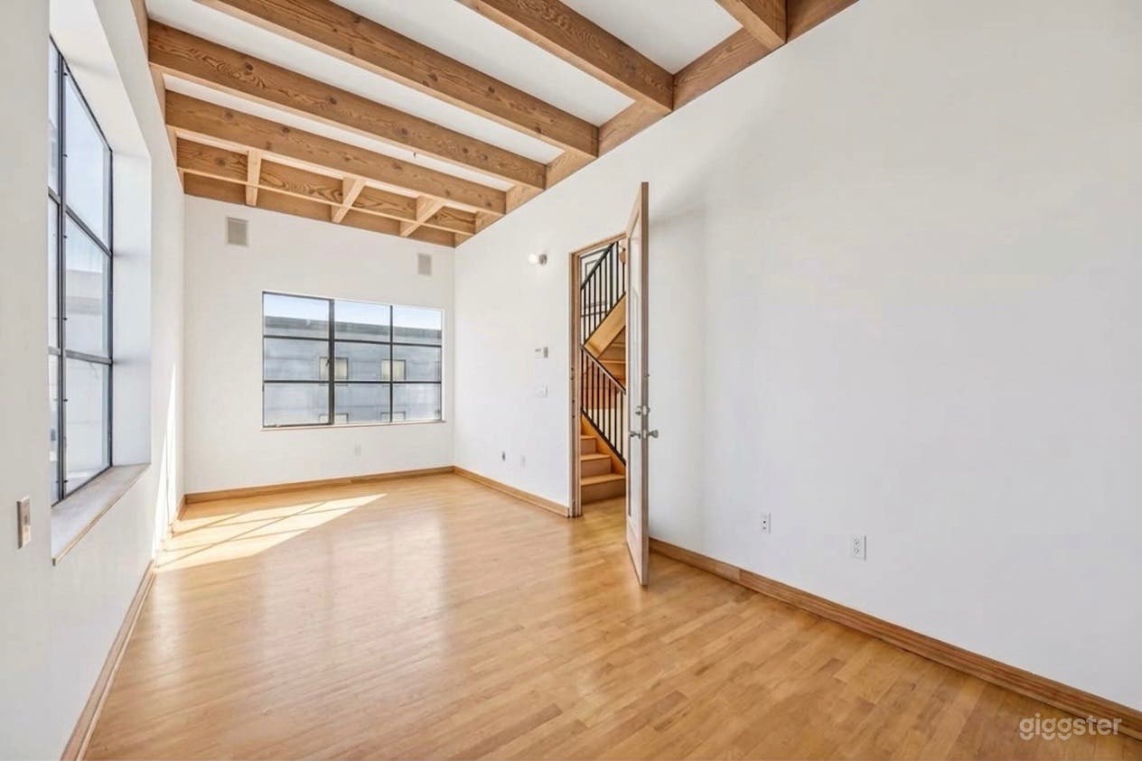 6,600 sqft 4-Story Stunning Loft & Rooftop SF Downtown Views Photo 3