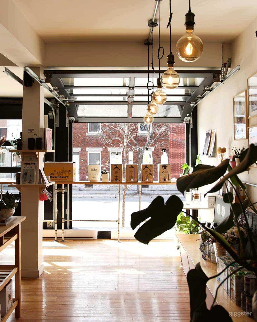 Bright, Refined, and Warm Design Coffee Shop in Montreal Photo 2