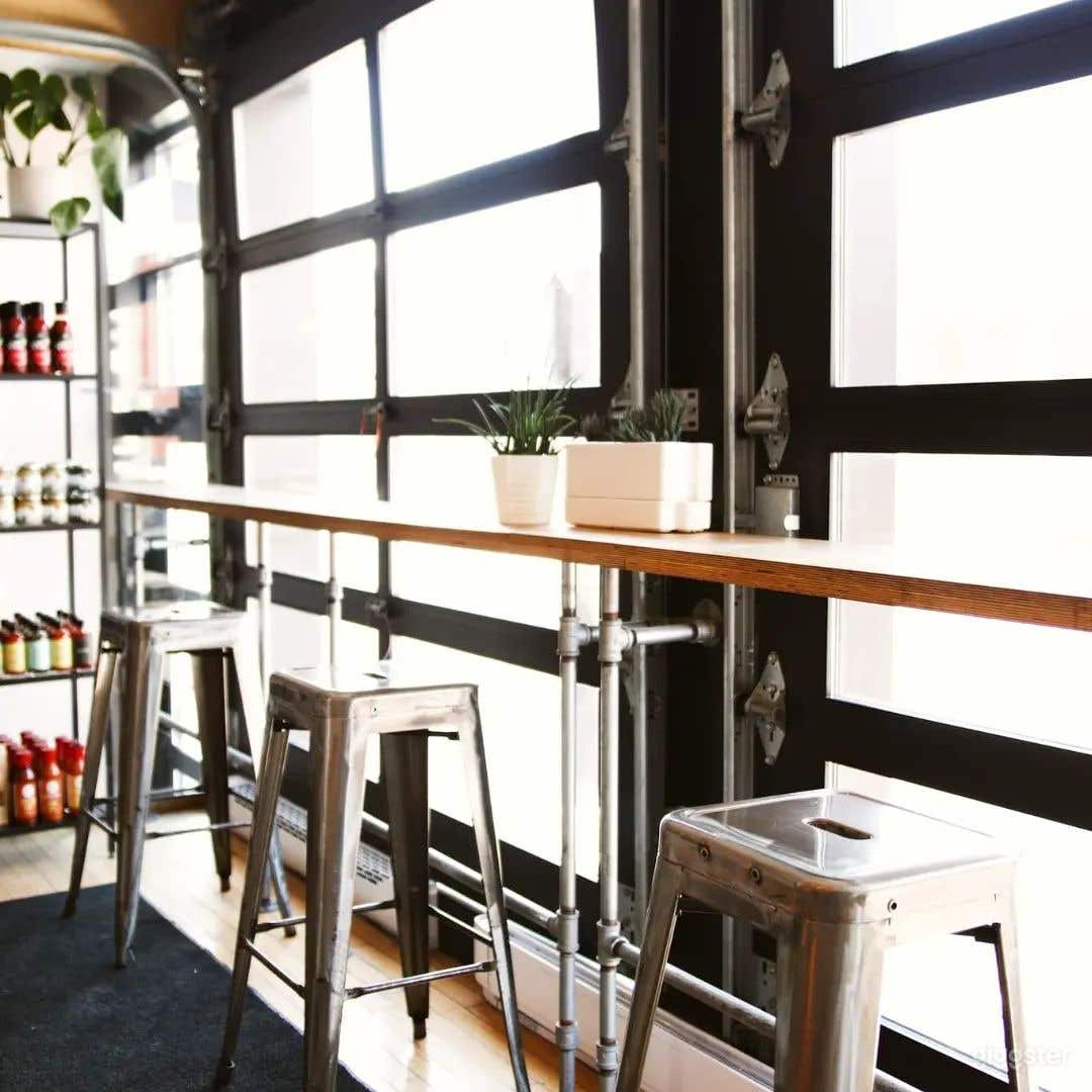 Bright, Refined, and Warm Design Coffee Shop in Montreal Photo 3