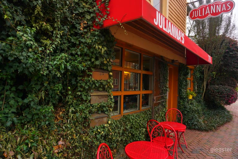  Julianna's Coffee & Crepes 