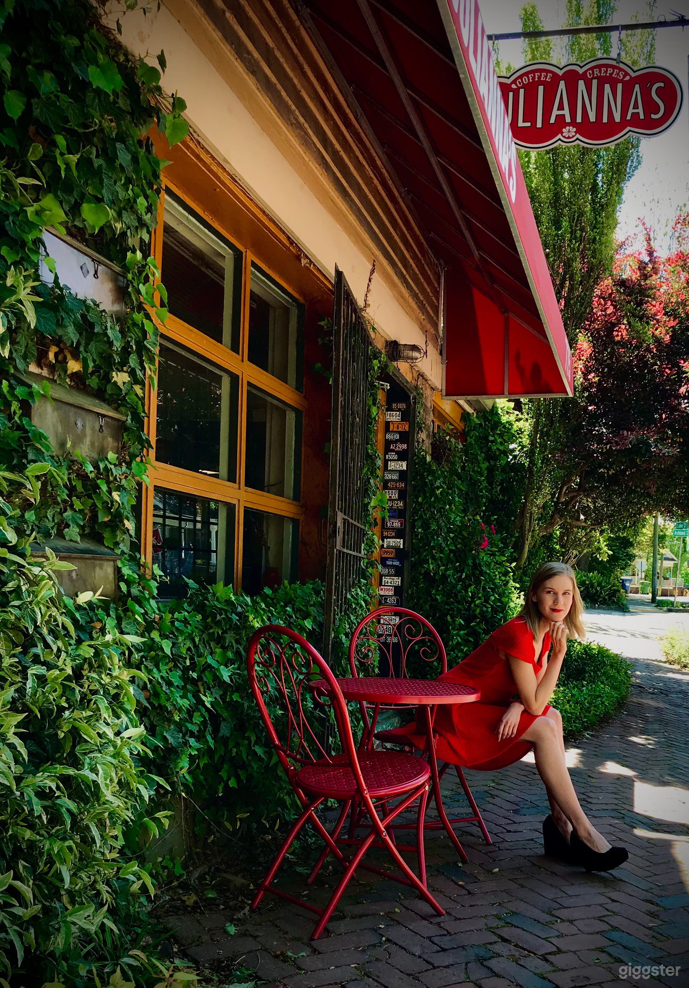 Julianna's Coffee &amp; Crepes Photo 1