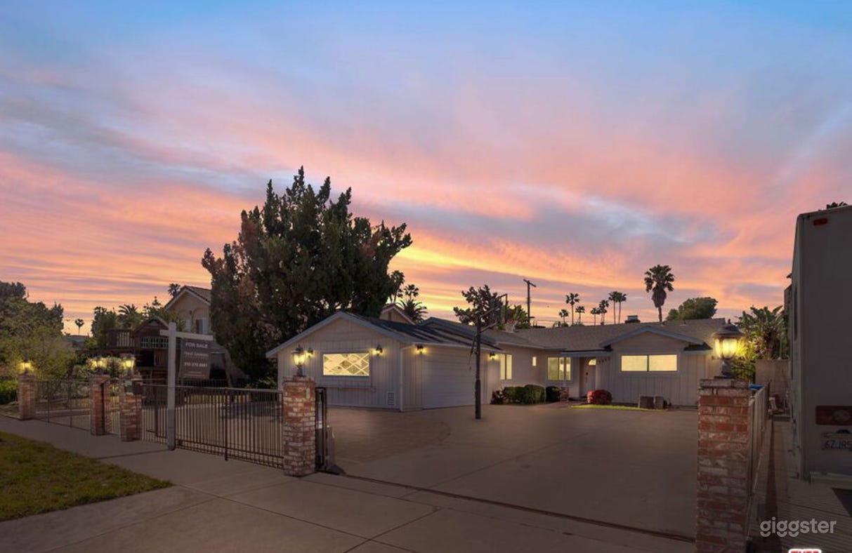 Modern prairie home with pool and large driveway Photo 1