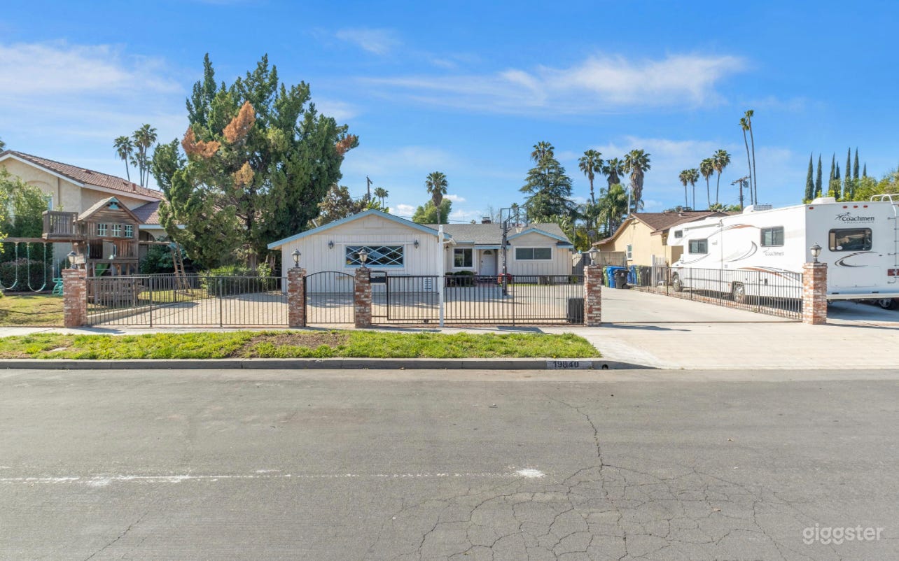 Modern prairie home with pool and large driveway Photo 2