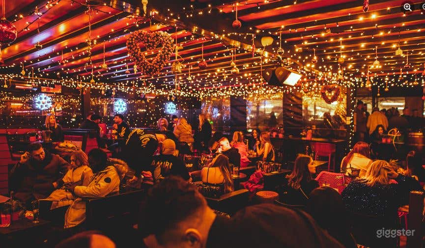 Luxury Bar and Lounge in Cardiff  Photo 4