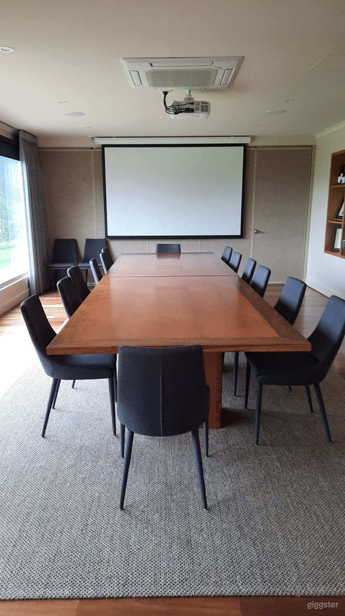 Boardroom Photo 3