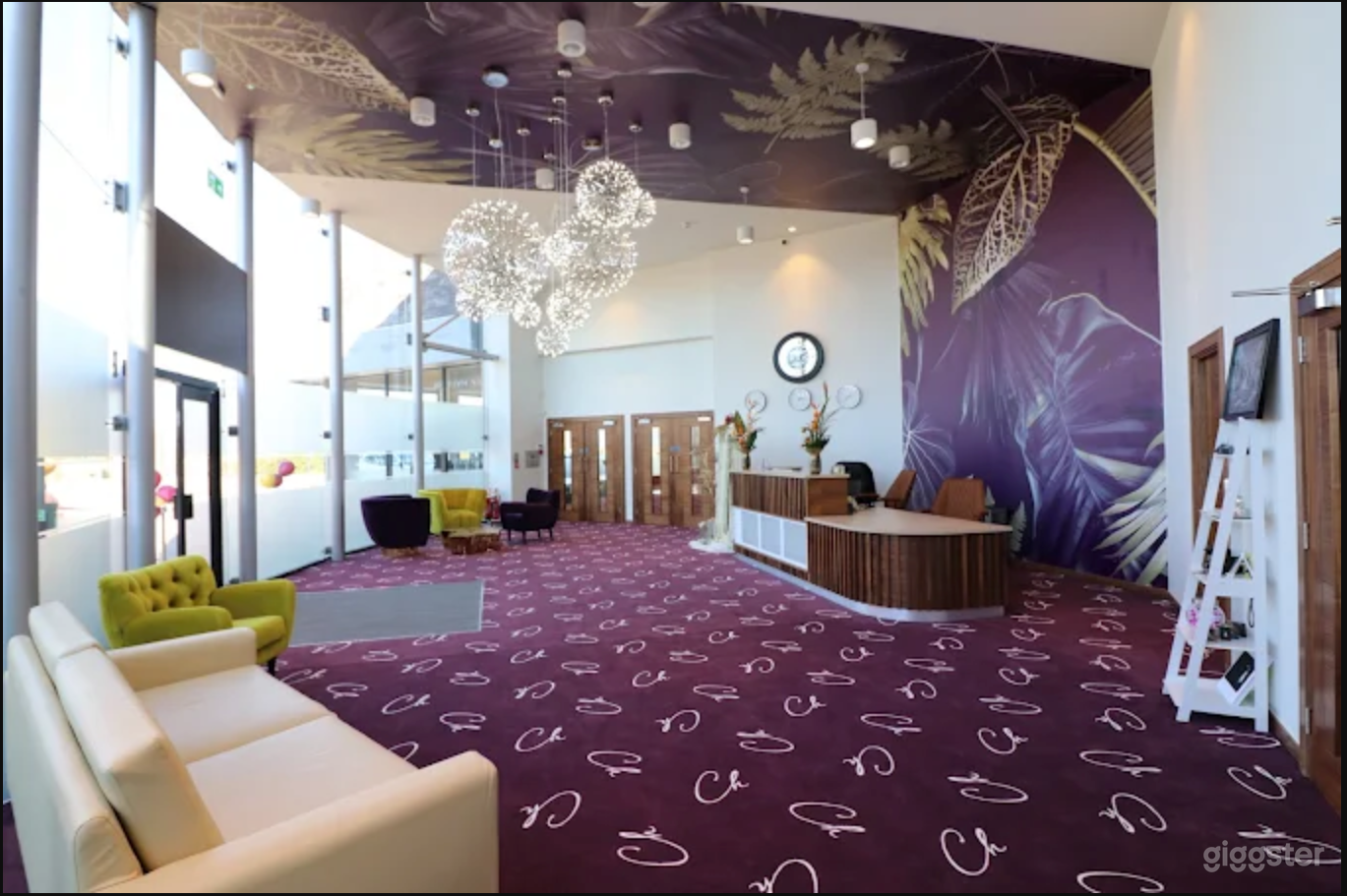 Luxurious Events Venue with Restaurant in Kent Photo 4
