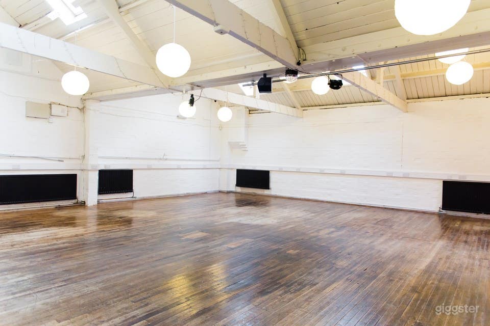 Independent Multi Use Studio's  Photo 1