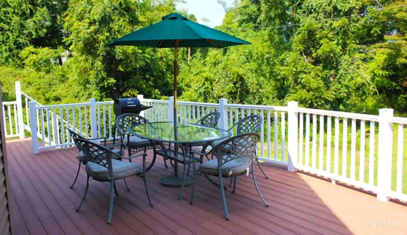 HISTORIC WATERFRONT HIDE AWAY Photo 4