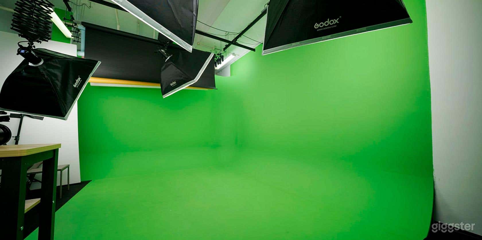 Production-Ready Green Screen Studio Photo 1