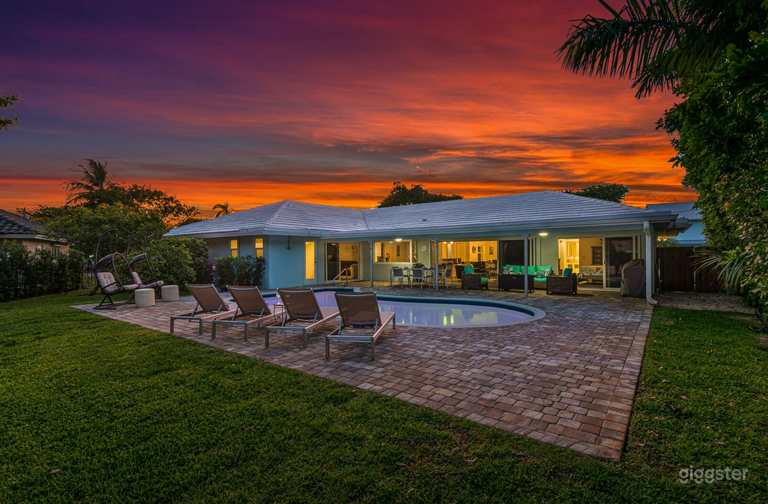  #910 Maison avec lanai couvert et piscine chauffée 
